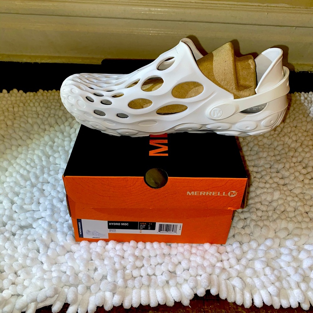Merrell M